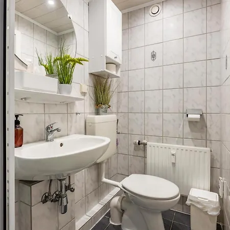 Backbordkajuete Am Steinhuder