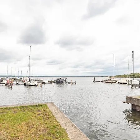 Backbordkajuete Am Steinhuder * Вунсторф